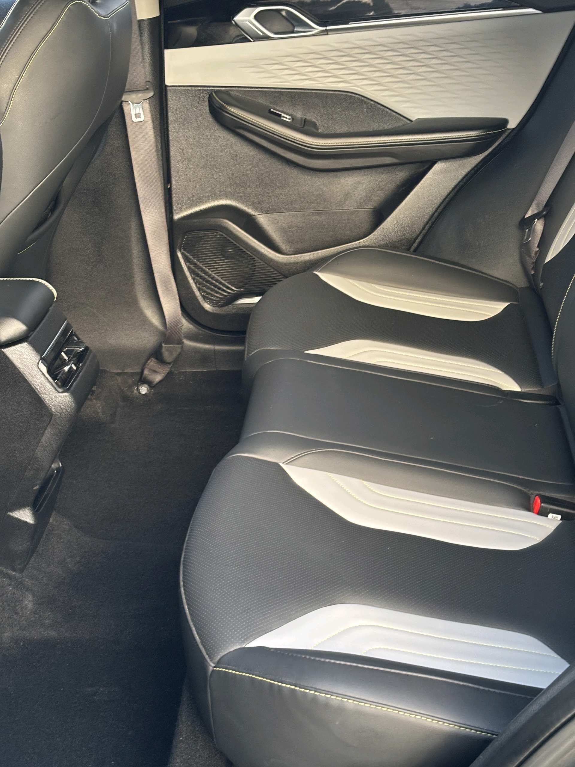 GEELY Coolray 2023 imagem de carro #8