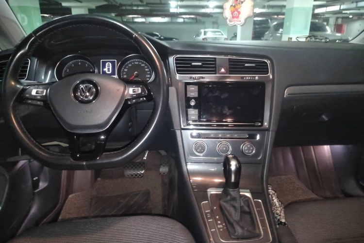 Volkswagen Golf 2019 #7 Volkswagen Golf 2019 car image #7