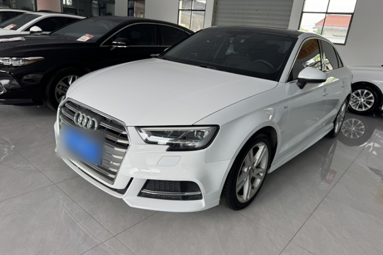 Audi A3 2020 car image #2