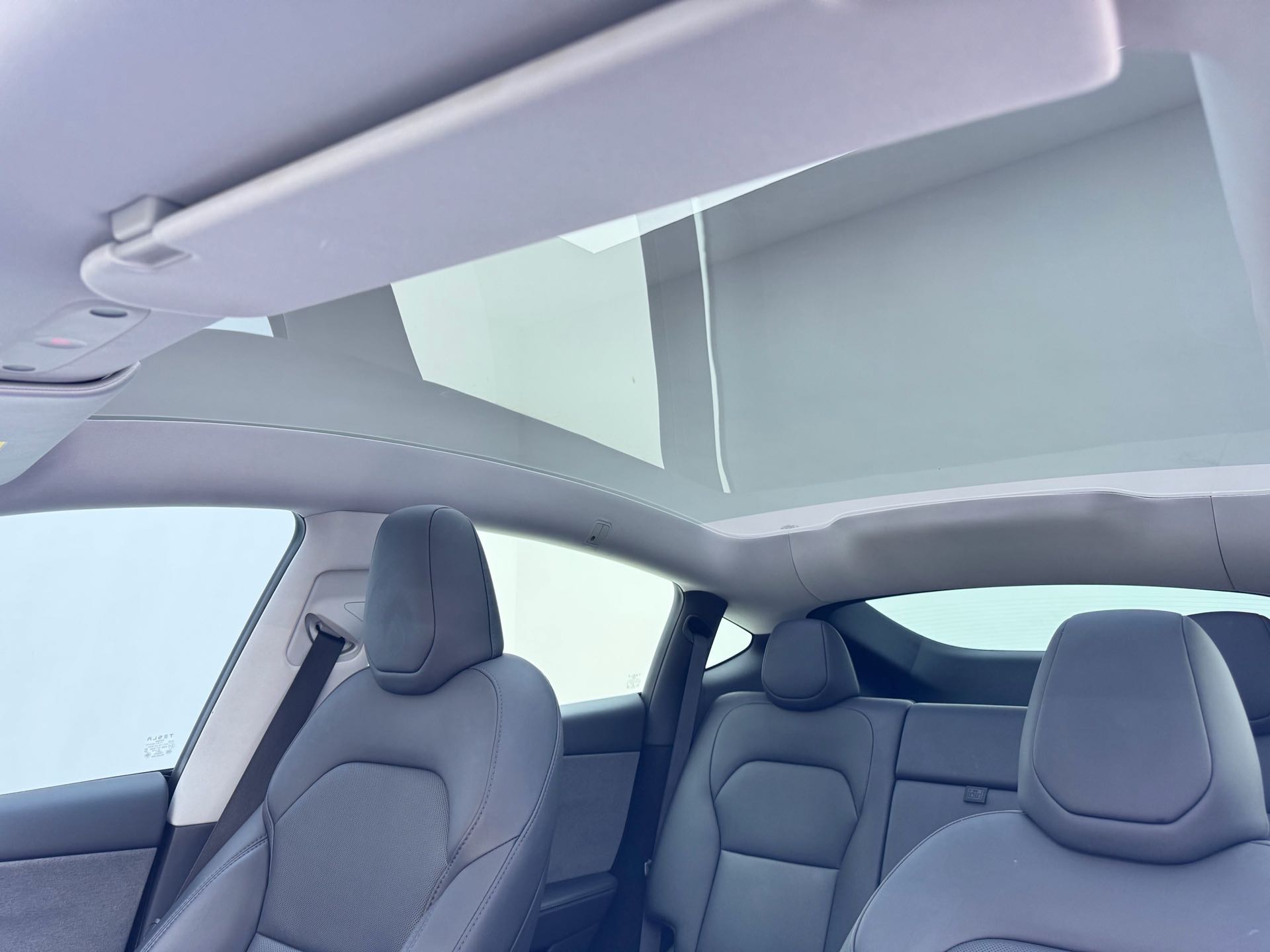 Tesla Model Y 2025 #3 Tesla Model Y 2025 imagen de coche #3