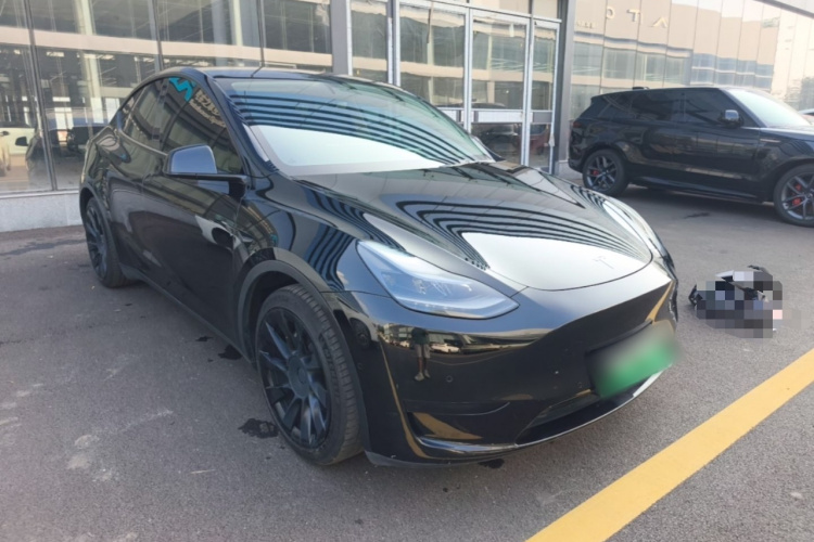 Tesla Model Y 2022 #4 Tesla Model Y 2022 car image #4