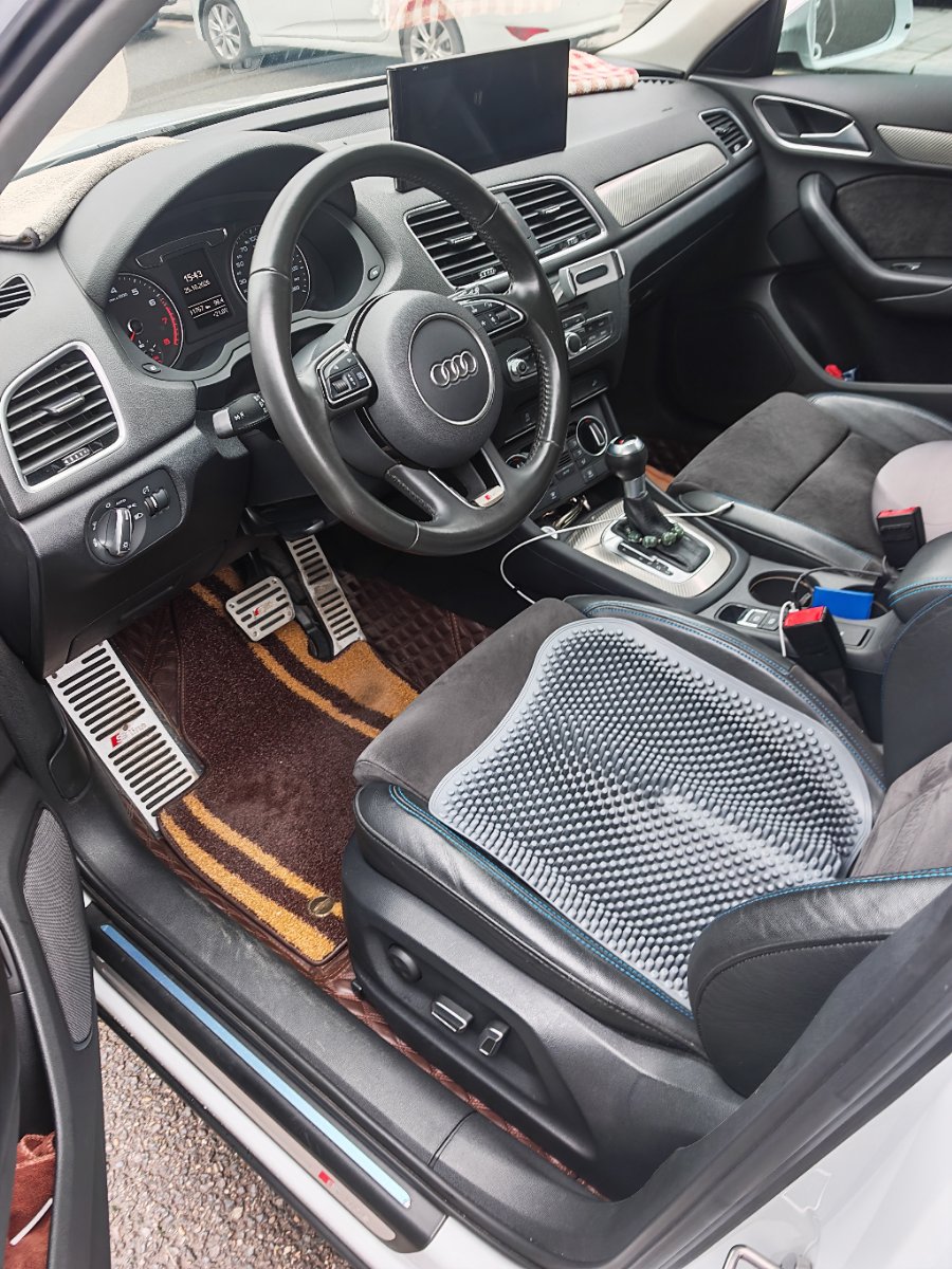 Audi Q3 2018 #4 Audi Q3 2018 car image #4