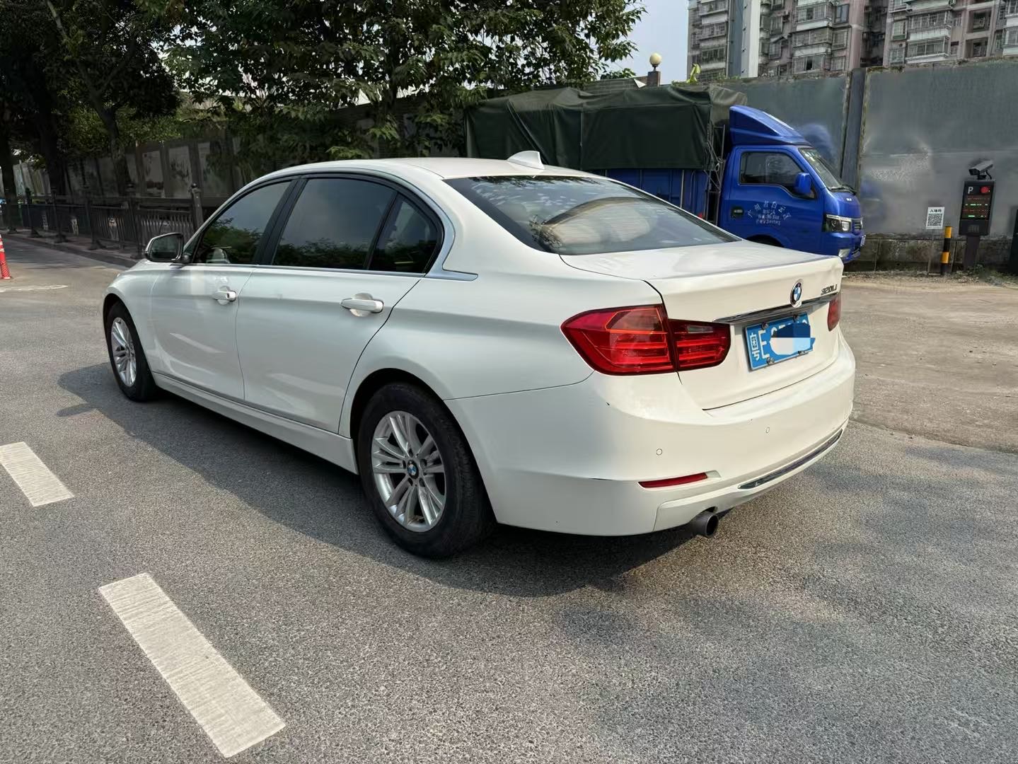 BMW 3 Series 2015 #4 BMW 3 Series 2015 car image #4