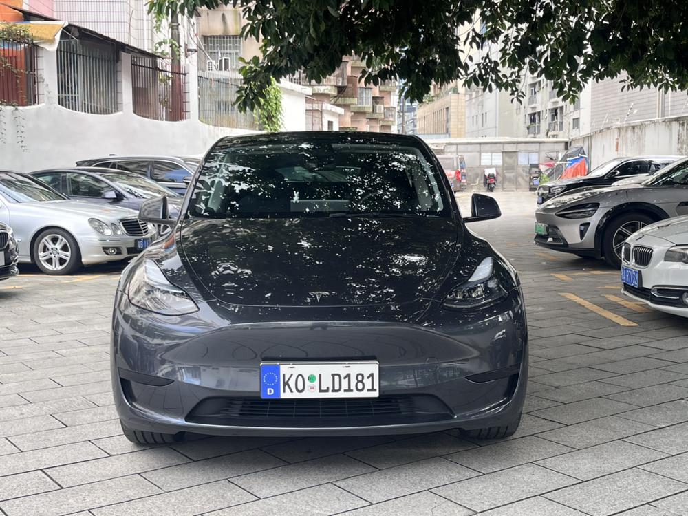 Tesla Model Y 2024 #2 Tesla Model Y 2024 car image #2