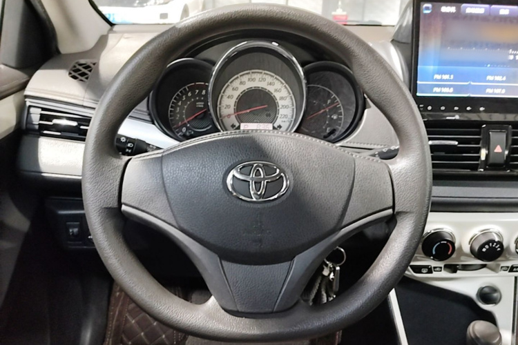 Toyota Vios 2016 car image #11