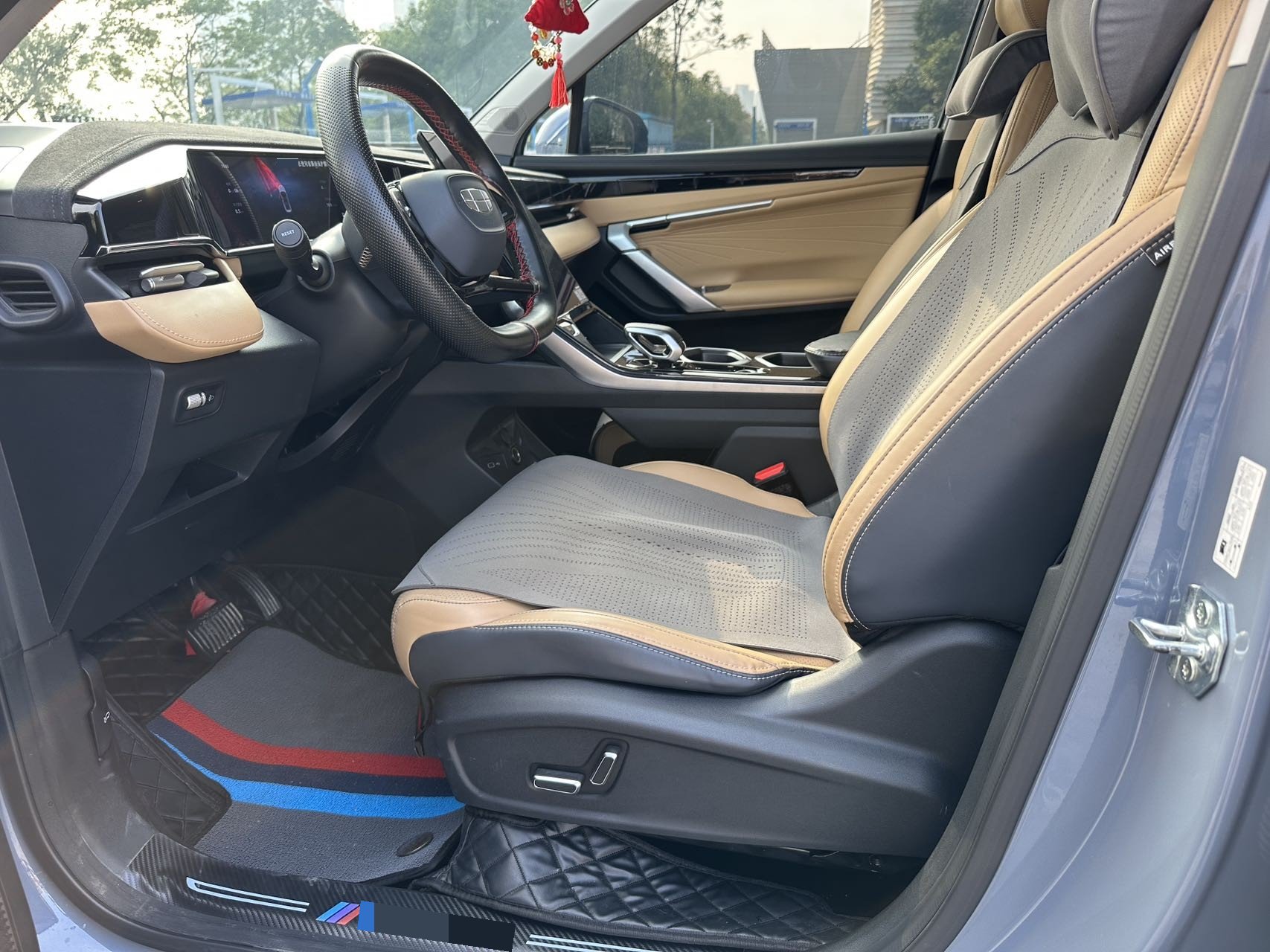 GEELY Boyue L 2023 car image #5