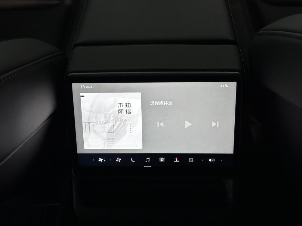 Tesla Model 3 2025 #22 Tesla Model 3 2025 car image #22