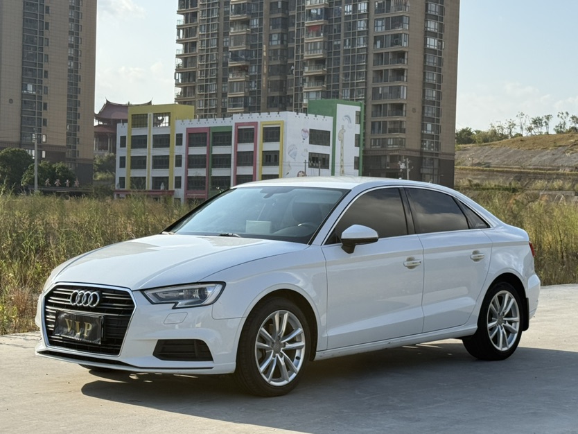 Audi A3 2018 Audi A3 2018 immagine di auto