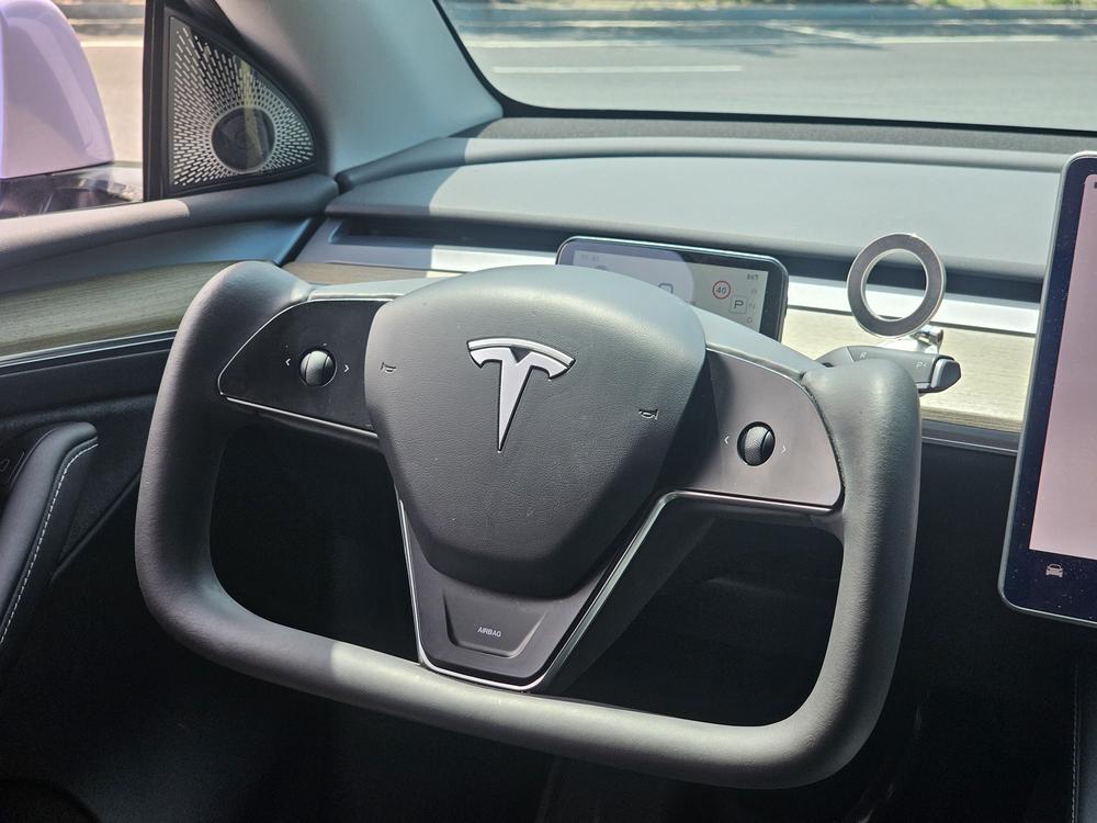 Tesla Model Y 2023 #12 Tesla Model Y 2023 car image #12