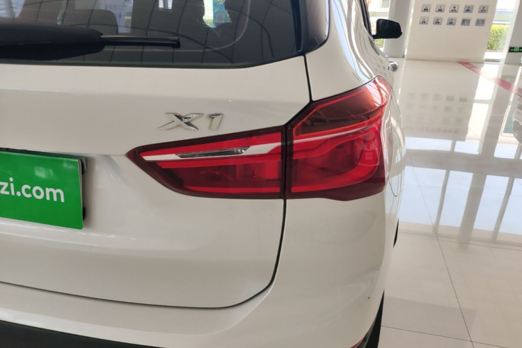 BMW X1 2016 car image #8