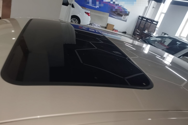 BMW 3 Series 2018 صورة سيارة #25