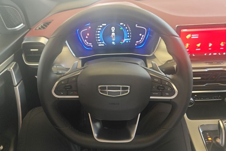 GEELY Coolray 2019 car image #11