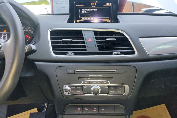 Audi Q3 2016 #13 Audi Q3 2016 car image #13