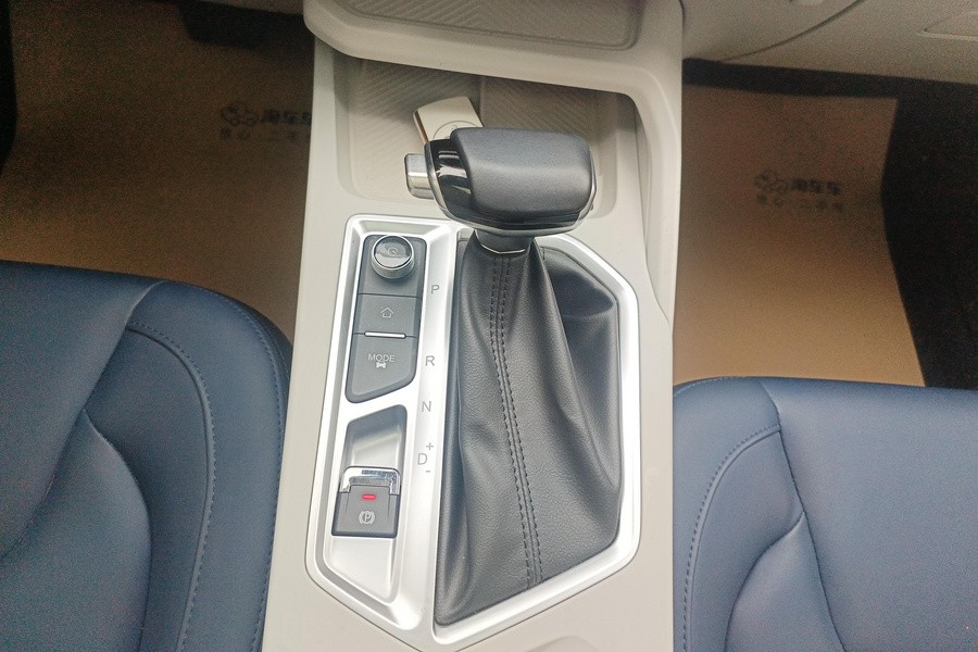 Chery Tiggo 3x 2023 immagine di auto #6