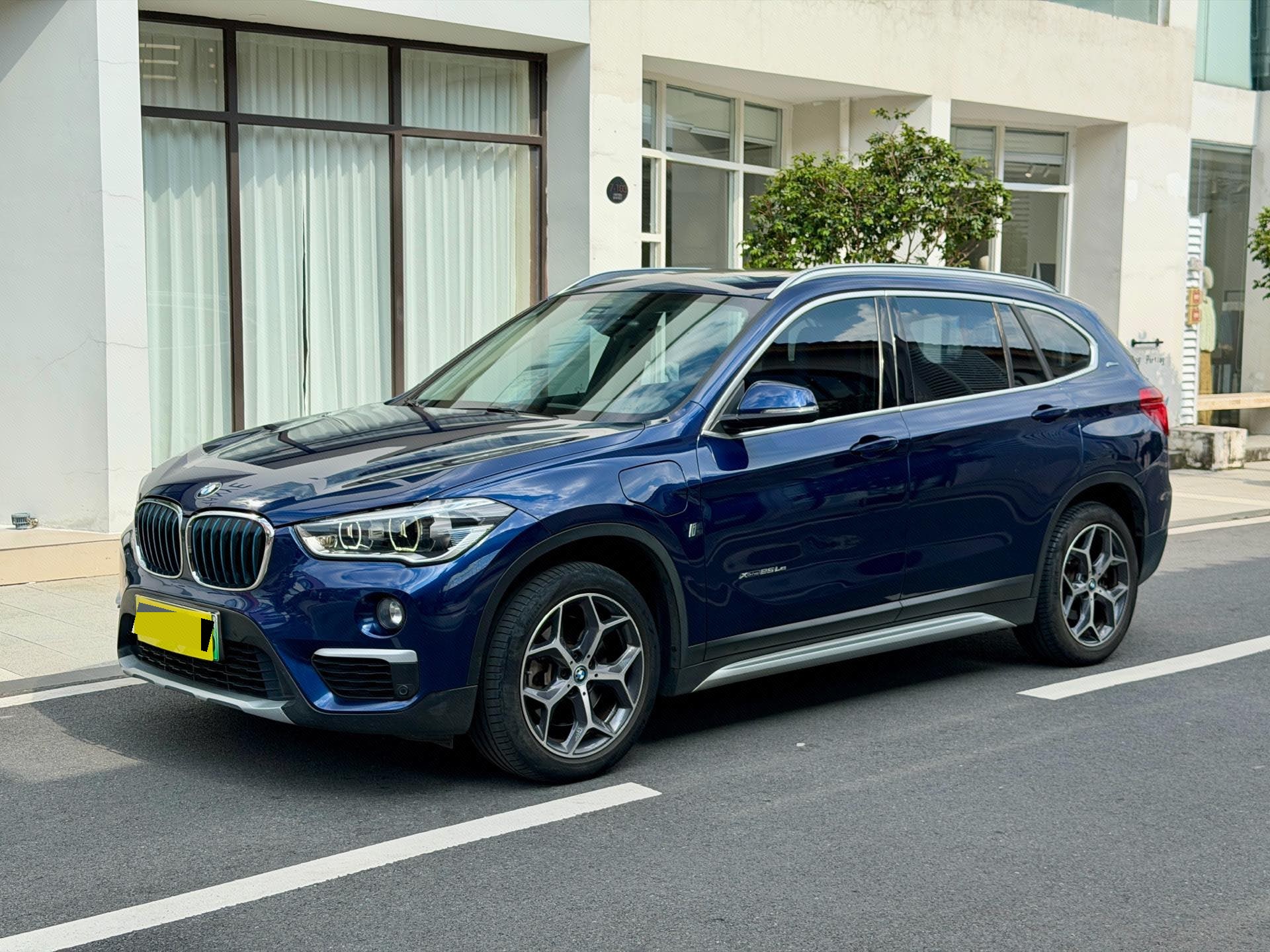 BMW X1 New Energy 2017 BMW X1 New Energy 2017 car image