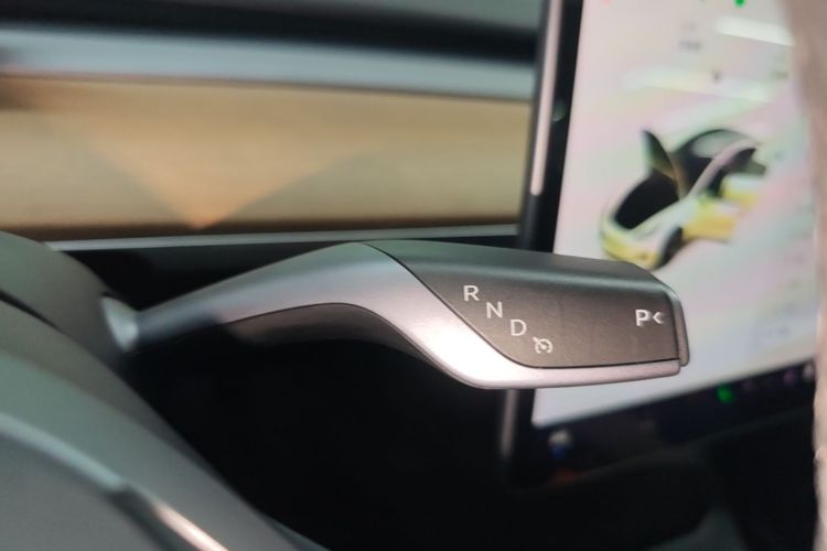 Tesla Model 3 2021 #14 Tesla Model 3 2021 car image #14
