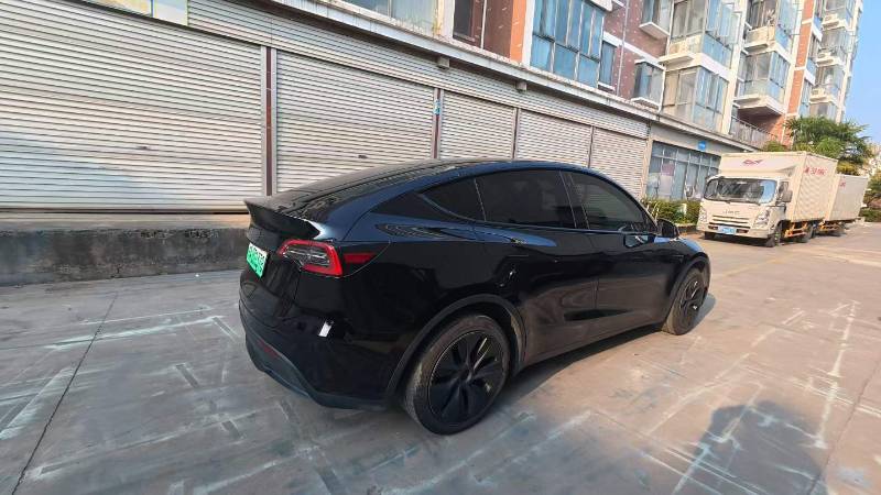 Tesla Model Y 2024 #7 Tesla Model Y 2024 صورة سيارة #7