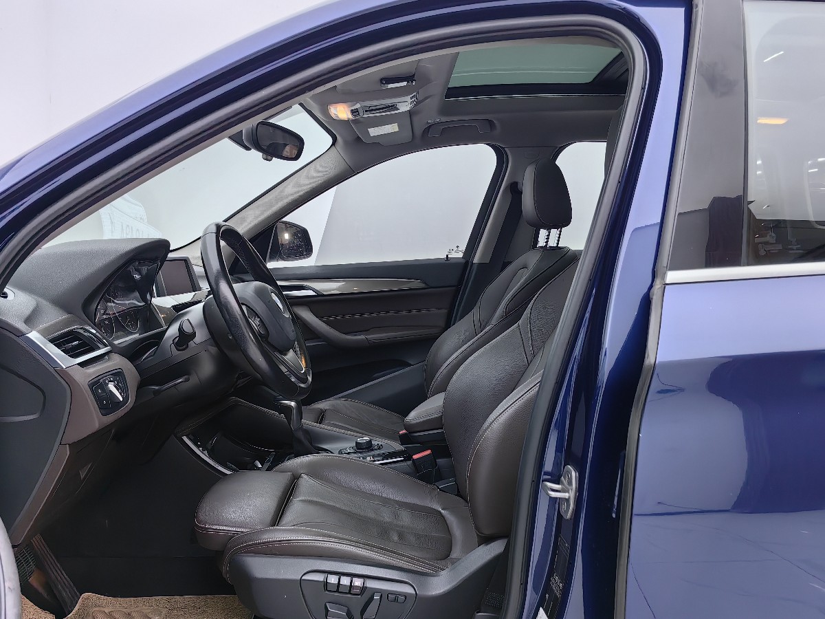 BMW X1 2018 #4 BMW X1 2018 car image #4