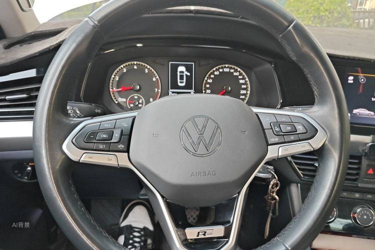 Volkswagen Bora 2021 car image #12