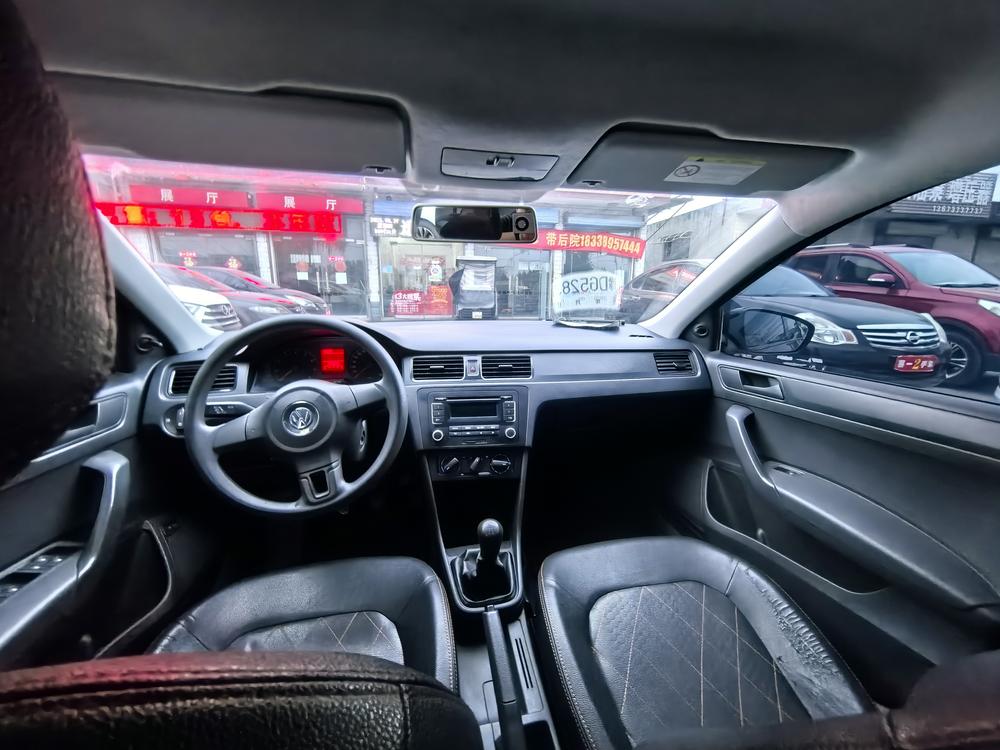 Volkswagen Santana 2015 car image #8