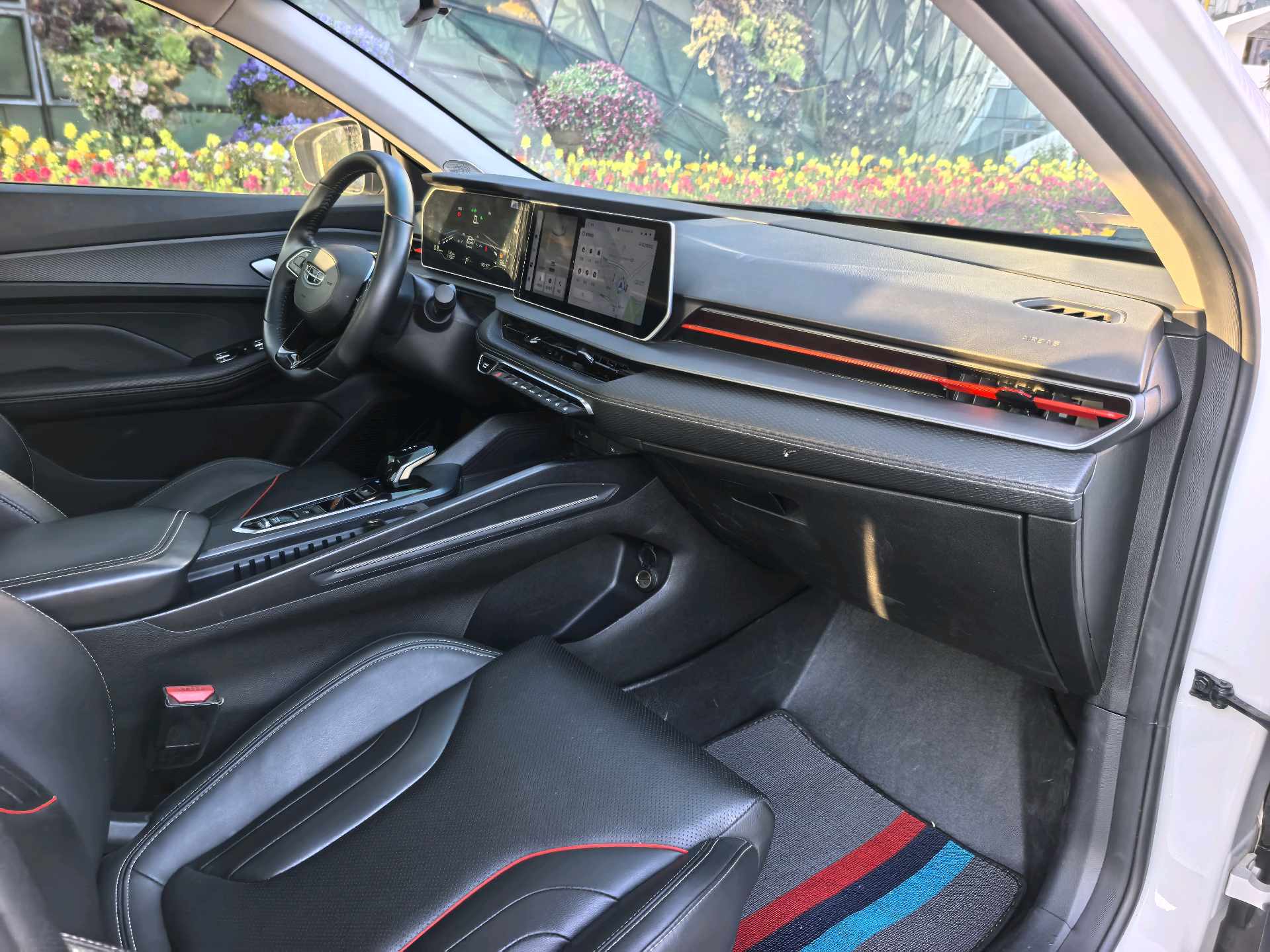 GEELY Binray 2023 car image #11