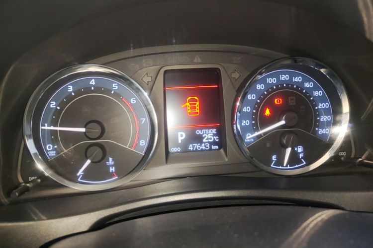 Toyota Corolla 2017 car image #12