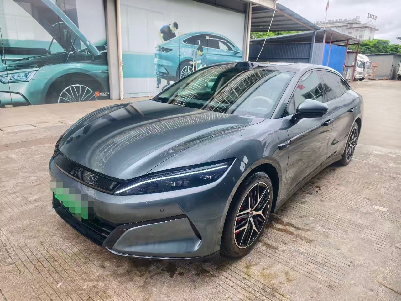 BYD HanL 2025 BYD HanL 2025 car image
