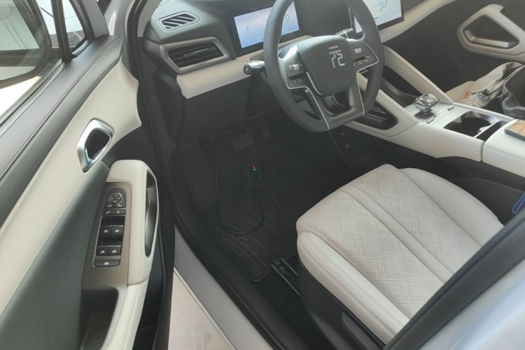 BYD YuanUP 2024 #16 BYD YuanUP 2024 immagine di auto #16