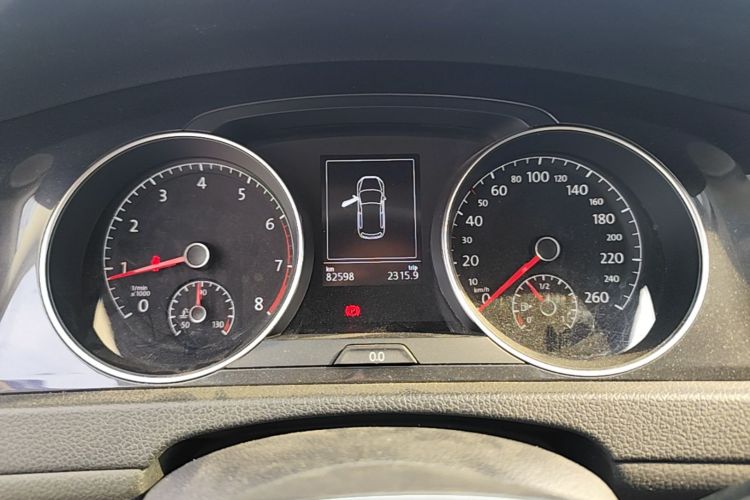 Volkswagen Golf 2020 car image #12