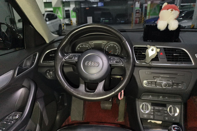 Audi Q3 2015 #12 Audi Q3 2015 immagine di auto #12