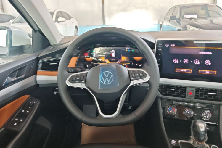 Volkswagen Bora 2026 car image #15