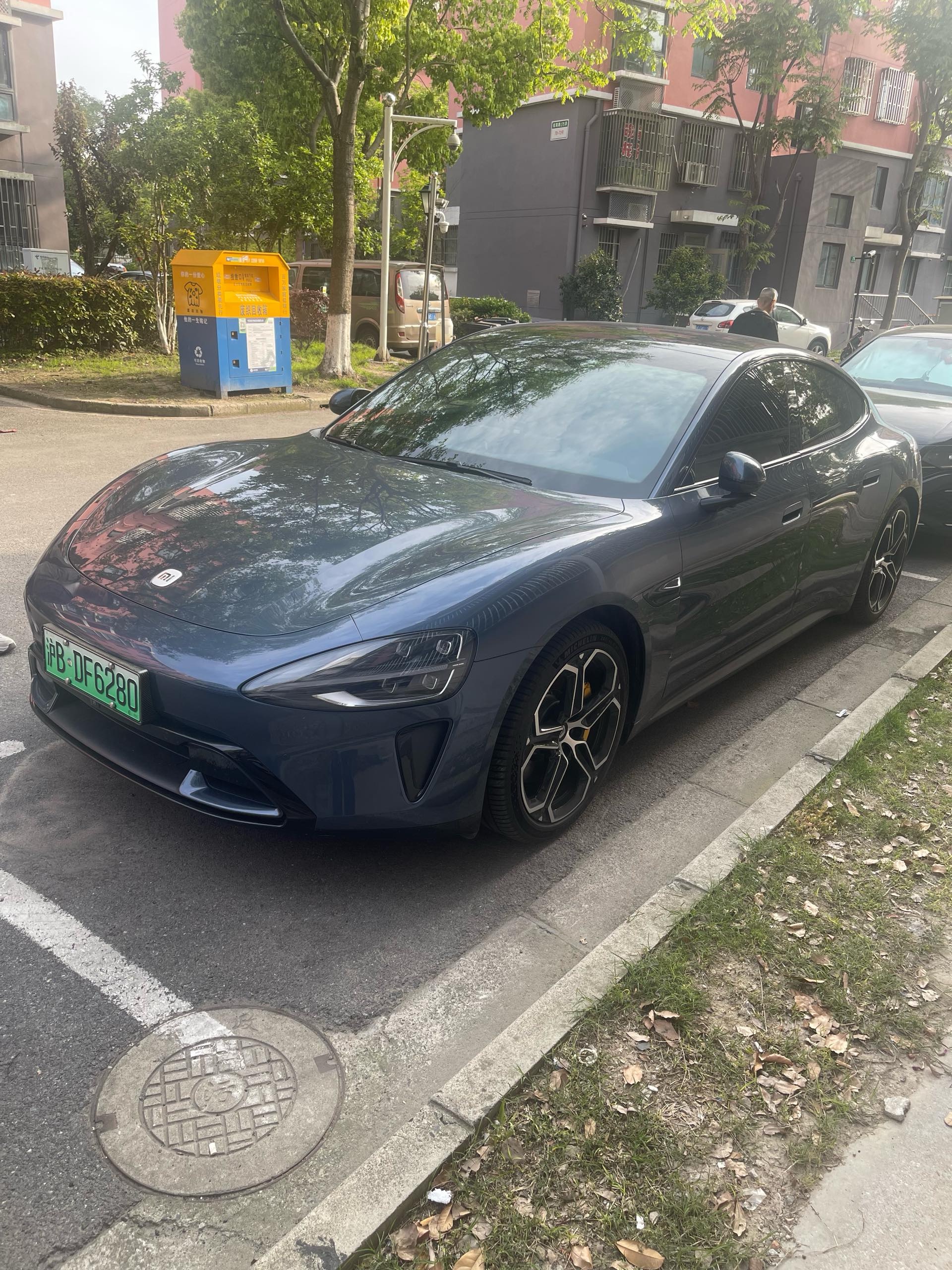 MI SU7 2025 car image 