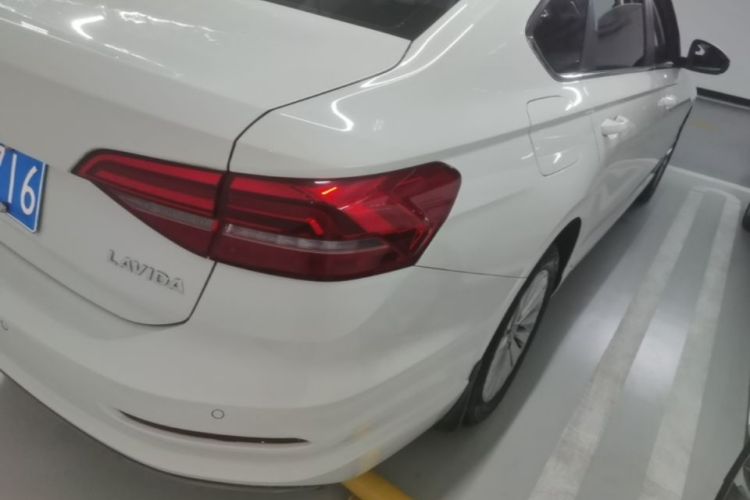 Volkswagen Lavida 2018 image de voiture #8