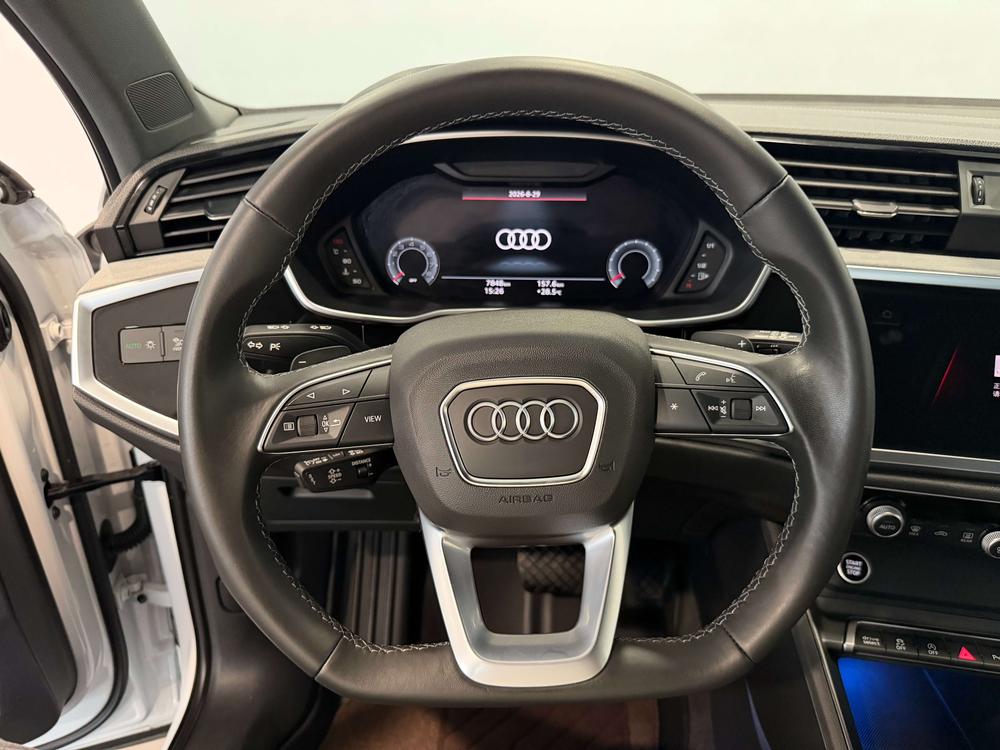 Audi Q3 2025 #11 Audi Q3 2025 car image #11