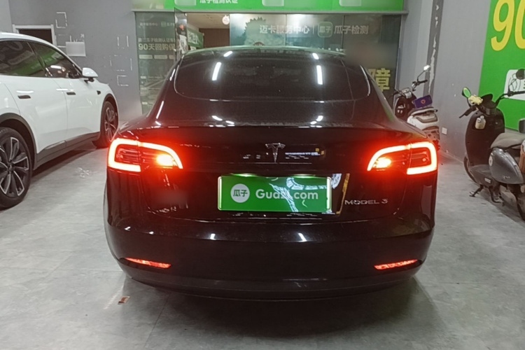 Tesla Model 3 2021 immagine di auto #4