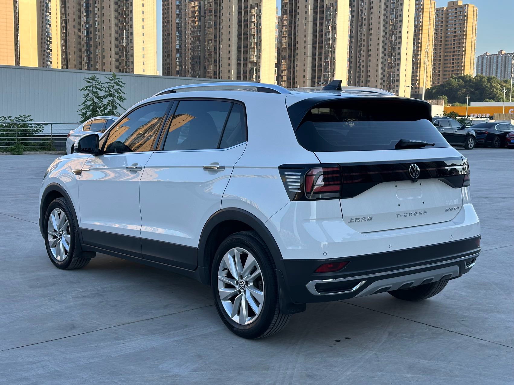 Volkswagen T-Cross 2022 #3 Volkswagen T-Cross 2022 car image #3