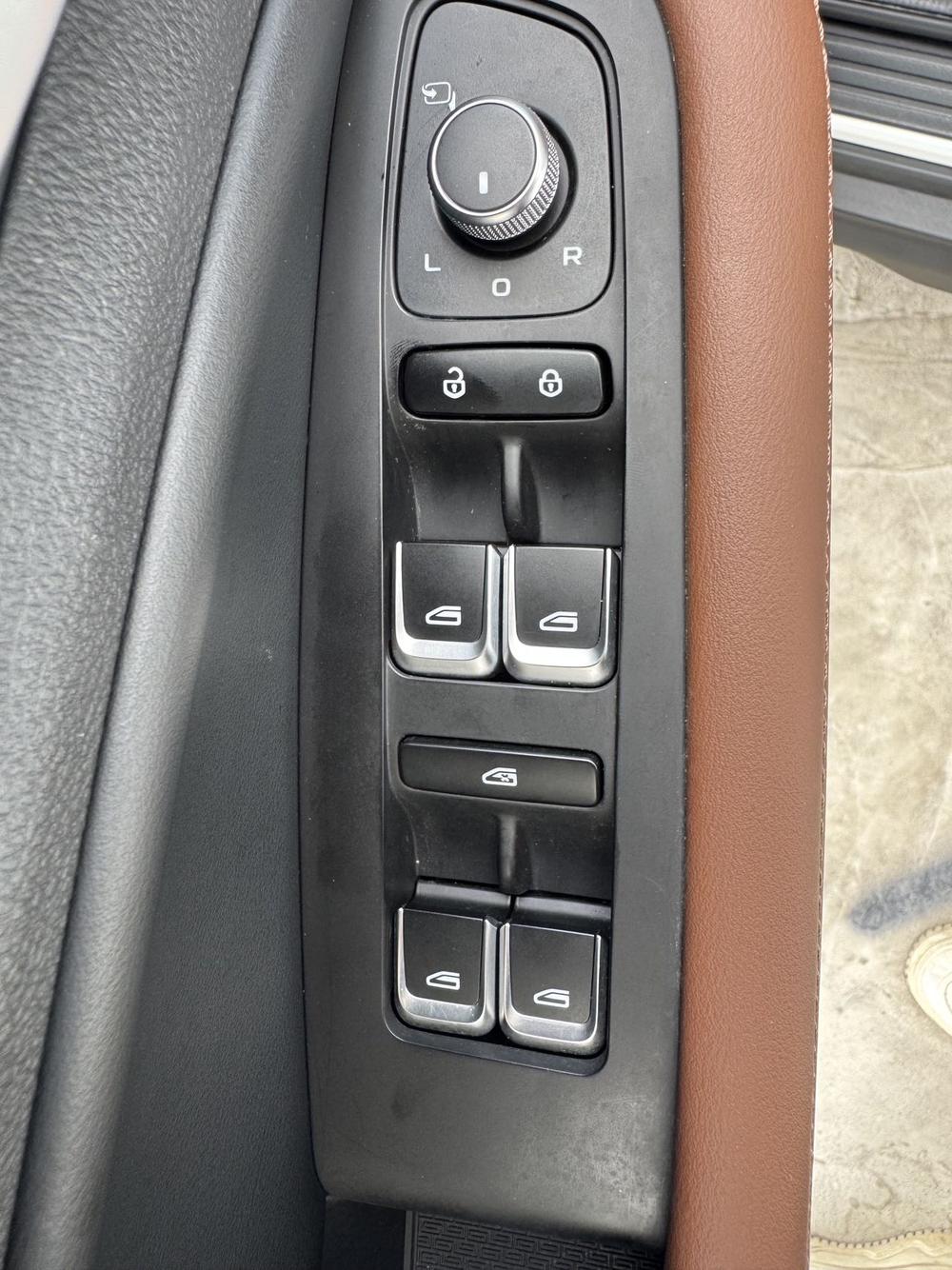 GEELY Vision X6 2024 car image #9