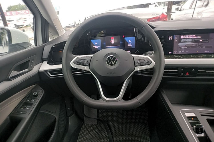 Volkswagen Golf 2024 #15 Volkswagen Golf 2024 car image #15