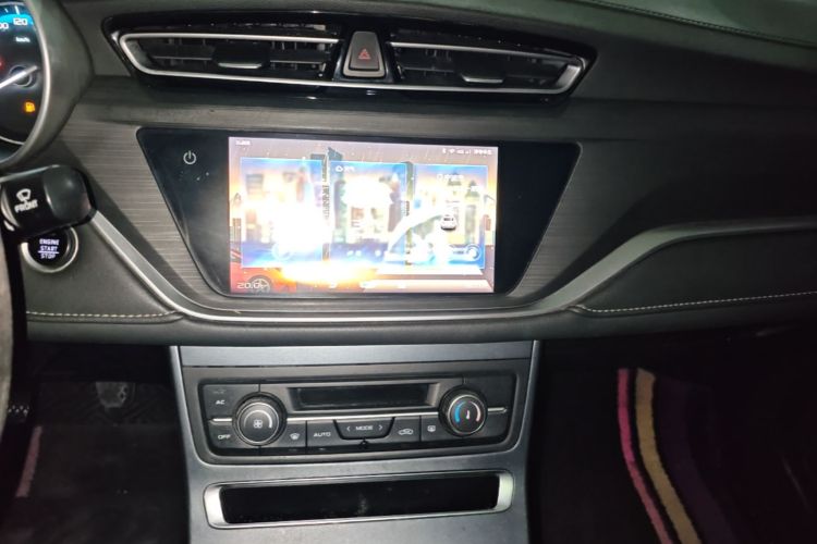 GEELY Emgrand 2021 #13 GEELY Emgrand 2021 car image #13