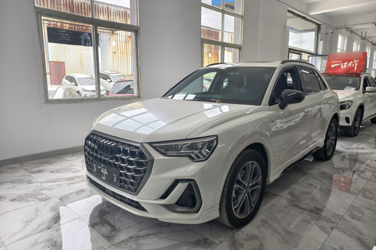 Audi Q3 2023 #2 Audi Q3 2023 car image #2