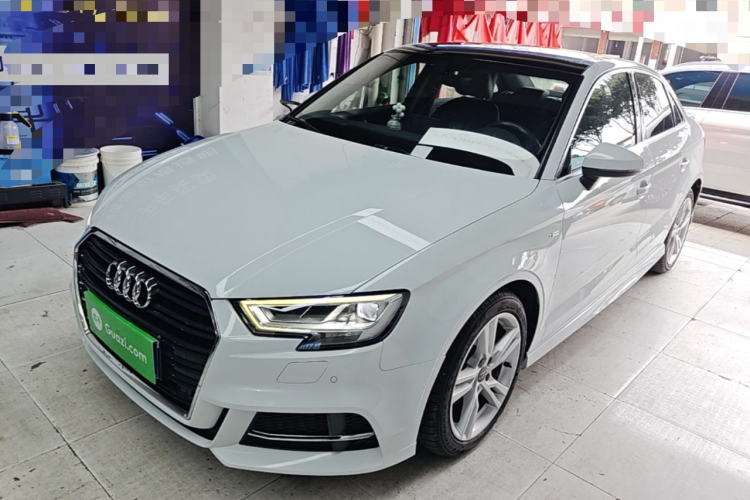 Audi A3 2018 car image #2