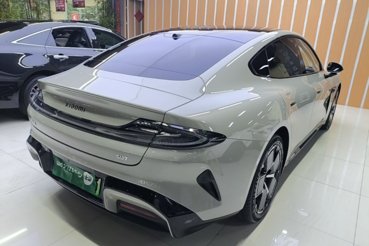 MI SU7 2025 car image #7