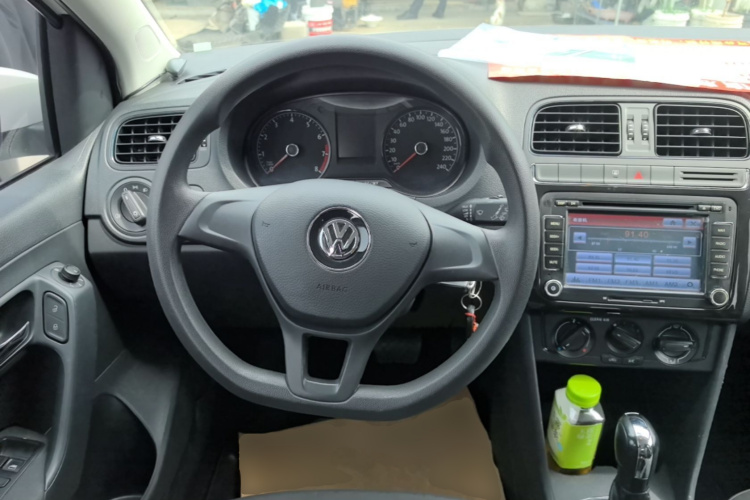 Volkswagen Polo 2017 #11 Volkswagen Polo 2017 car image #11