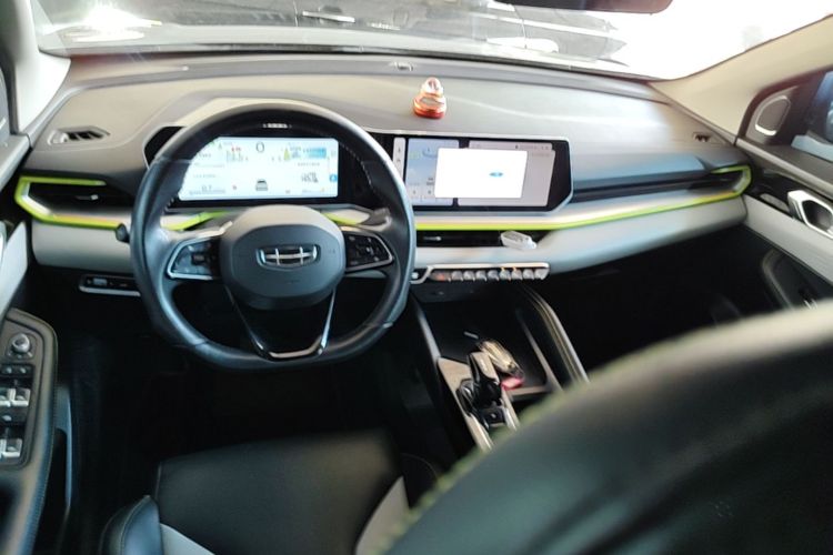 GEELY Coolray 2022 car image #10