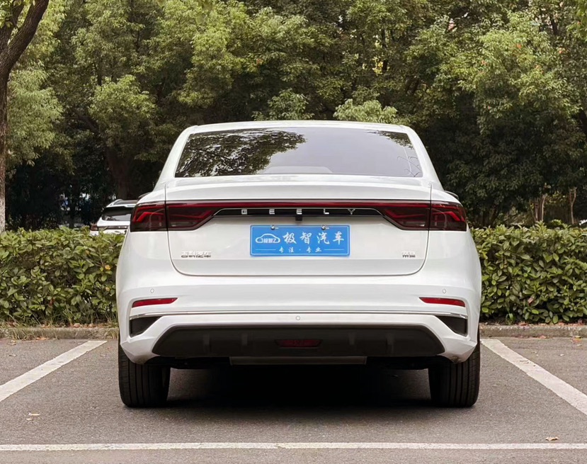 GEELY Emgrand 2026 #5 GEELY Emgrand 2026 car image #5