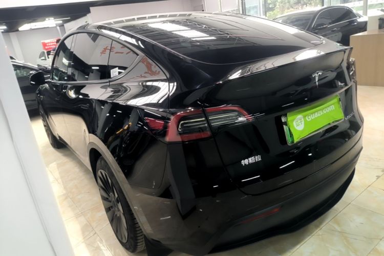 Tesla Model Y 2023 #5 Tesla Model Y 2023 immagine di auto #5