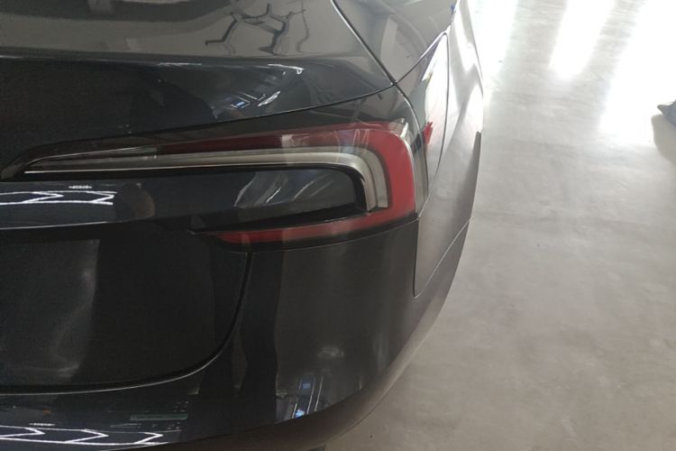 Tesla Model 3 2024 car image #8