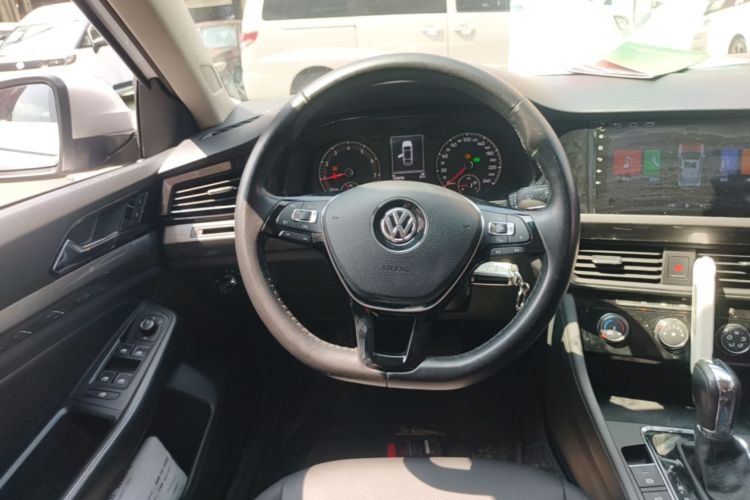 Volkswagen Bora 2019 car image #15