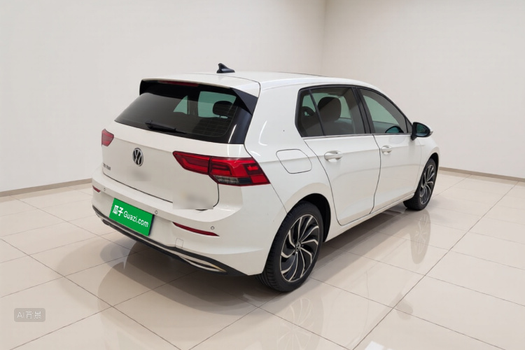 Volkswagen Golf 2022 car image #7