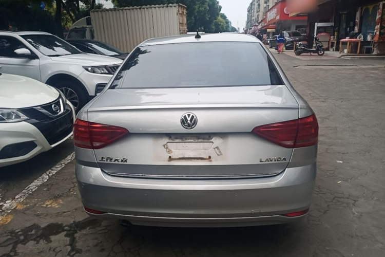 Volkswagen Lavida 2018 car image #6